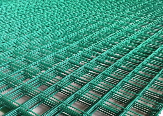 PVC 입히는 용접된 철망사 패널 긴 구멍 2.0 - 4.0mm 철사 계기
