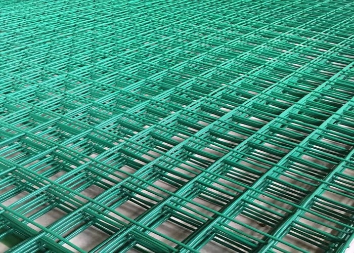 PVC 입히는 용접된 철망사 패널 긴 구멍 2.0 - 4.0mm 철사 계기